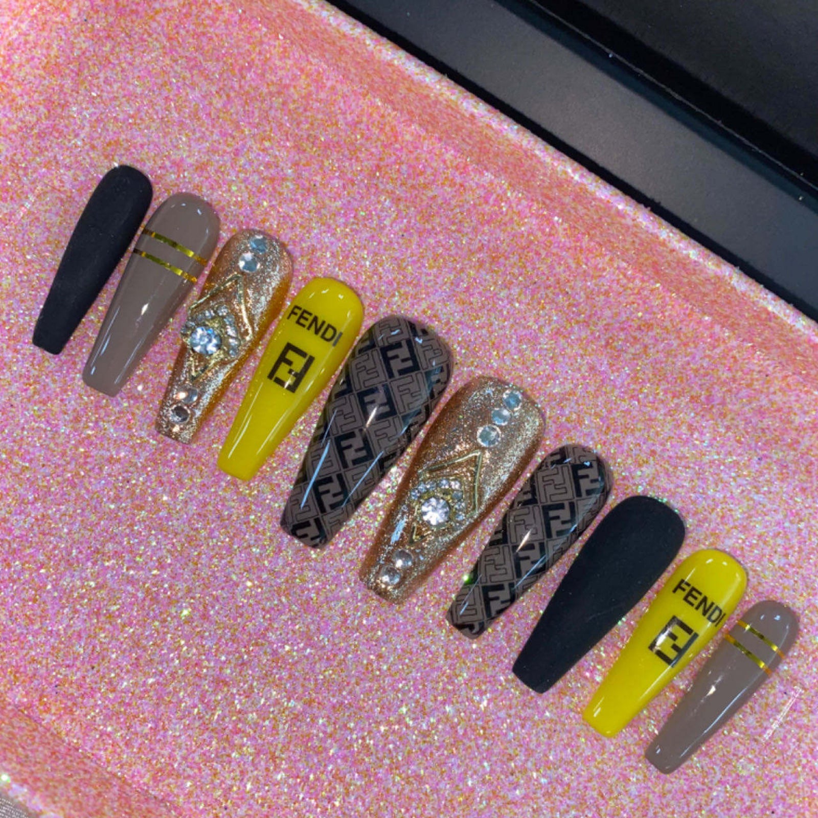 Golden Noir - Handmade Press-On Nail Set