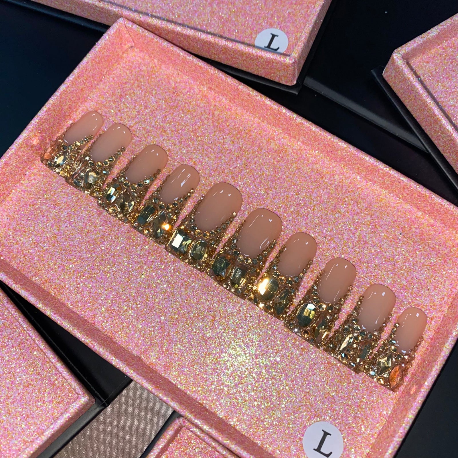 Golden Elegance - Handmade Press-On Nail Set